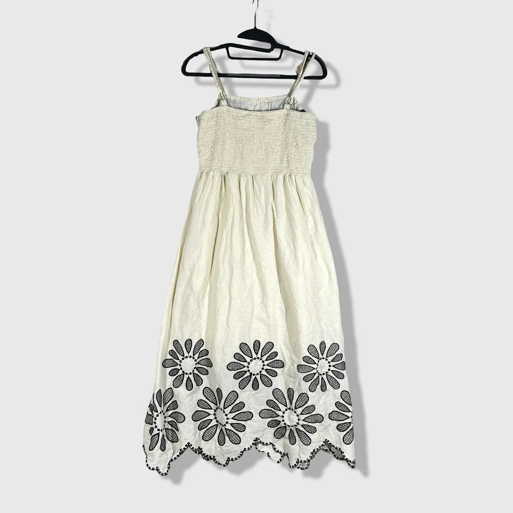 Dress Nado style aesthetics